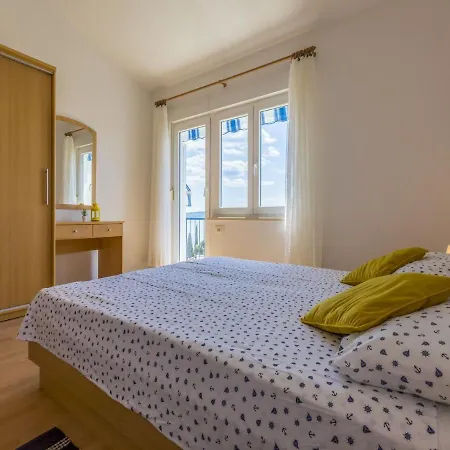 Maro Apartment