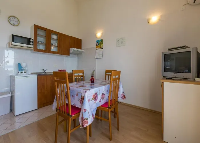 Maro Apartment Dramalj