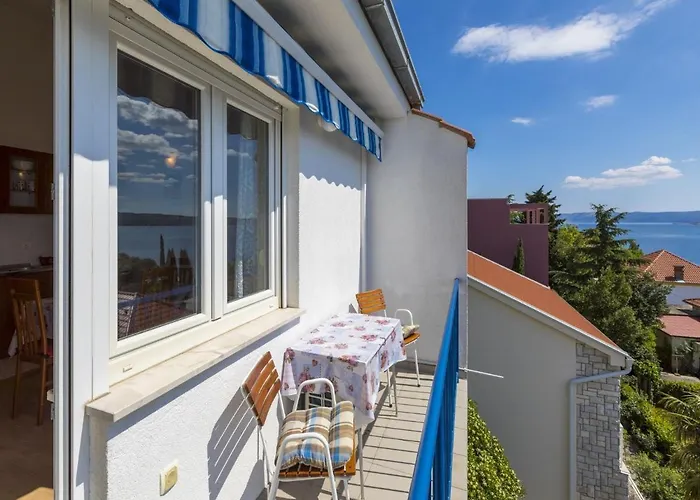 Apartment Maro Dramalj